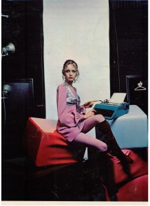 Twiggy~Olivetti Typewriter Ad 1969